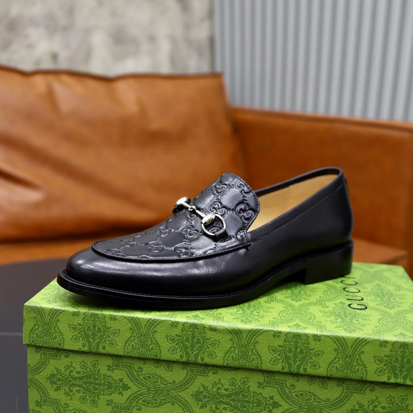 Men's shoes: 260🙅‍♂️🙅‍♂️🙅‍♂️Niuli Brand: GUCCI Size: 38-44 (45 can be customized) Level: Counter classic Material: Original soft cowhide upper Comfortable cowhide lining Original lightweight outsole Style category: Business casual footwear Driving leather shoes Color: Actual picture color